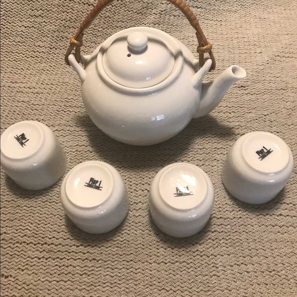 Tea Set - Picture 2 of 2